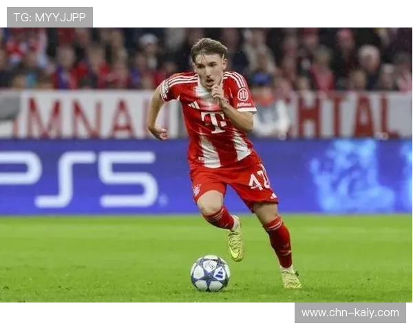 拜仁慕尼黑小将伦纳特-卡尔顶替伤缺穆西亚拉，欧冠首发贡献3球1助